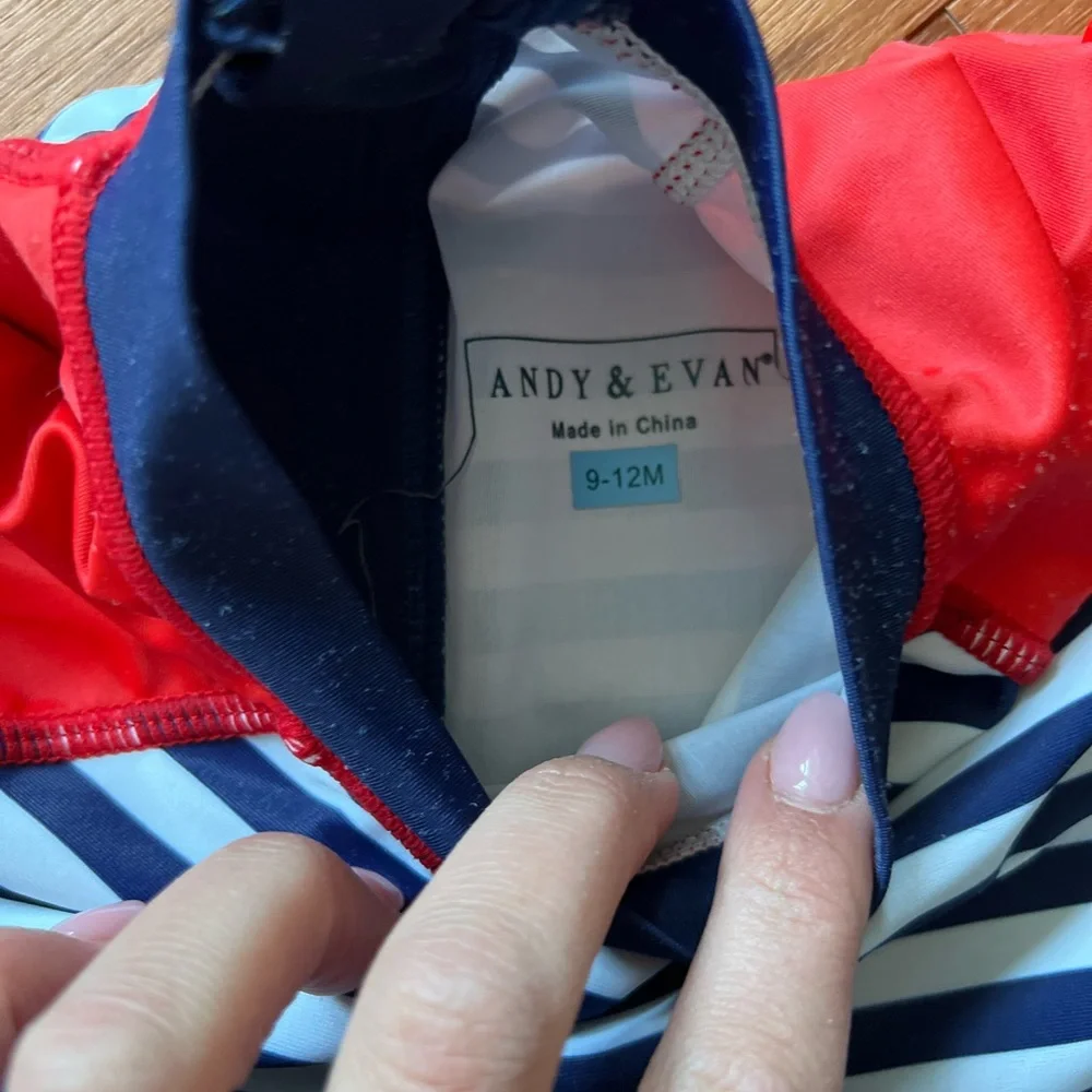 Andy and Evan Rashguard - Picture 2 of 2